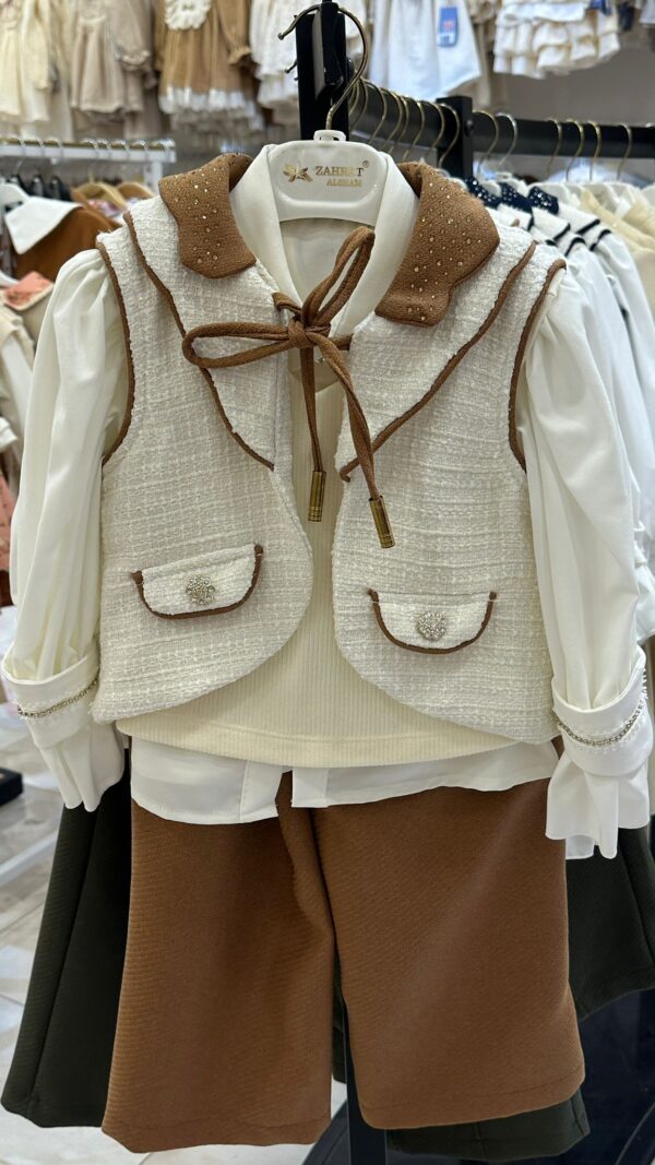 طقم بناتي 4-6 سنوات